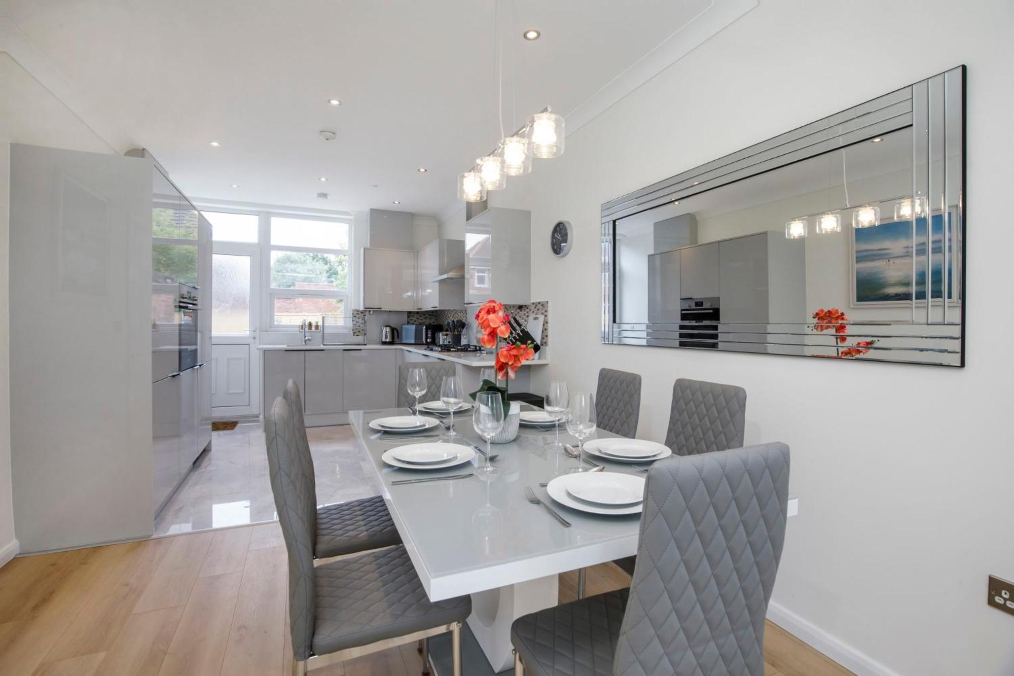 The Burton York 3 Bedroom House Sleeps 6 Exterior photo